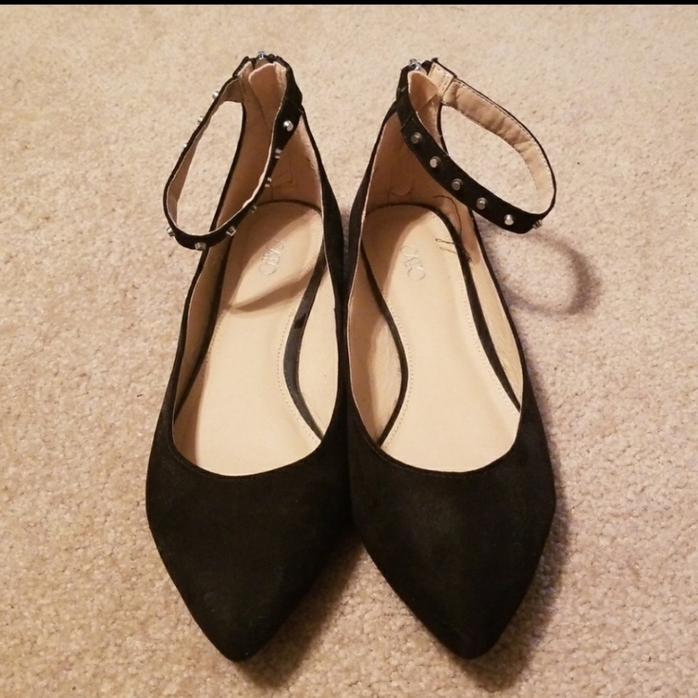 Cato pointed toe black flats size 9M